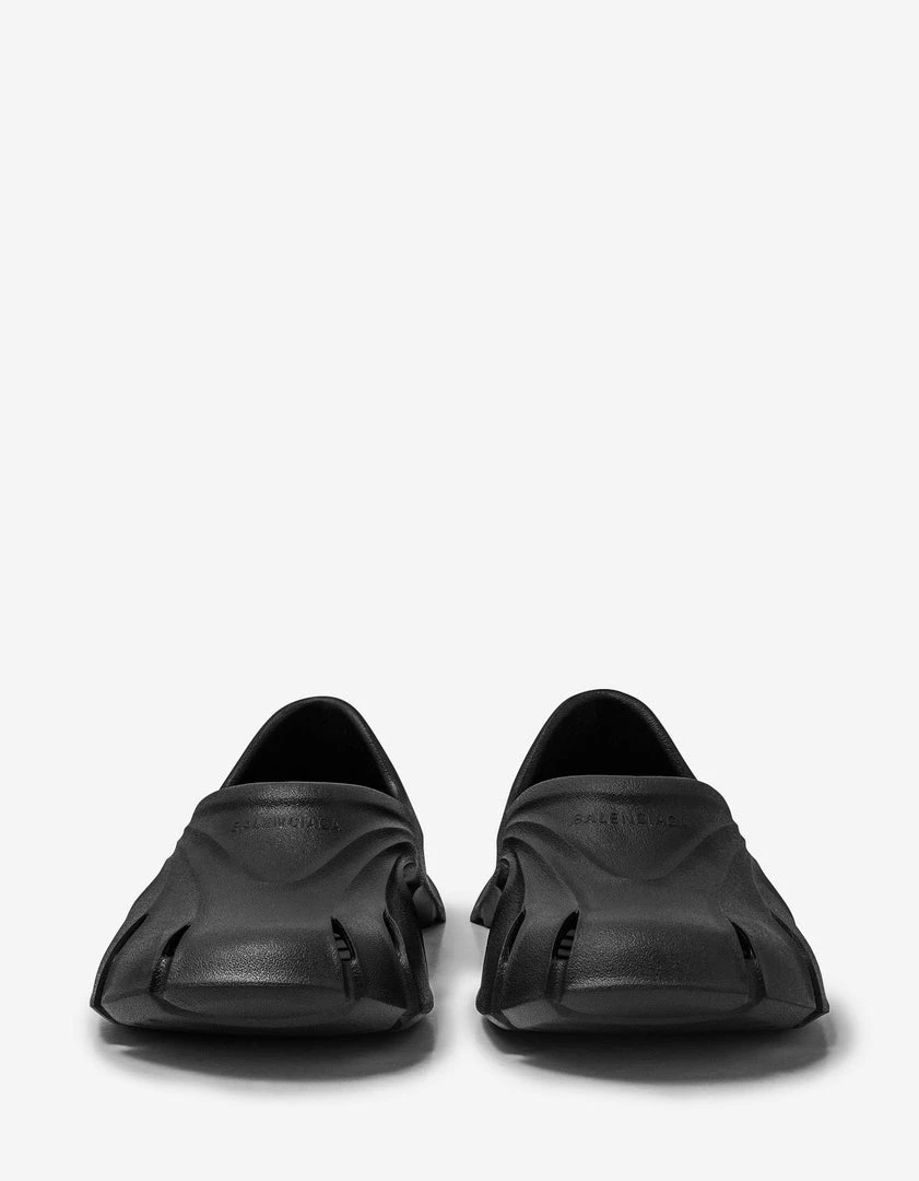Deals โ๏ธ Balenciaga Black Mold Closed ๐ฉด Sandals ๐ 6 Balenciaga Black Mold Closed Sandals