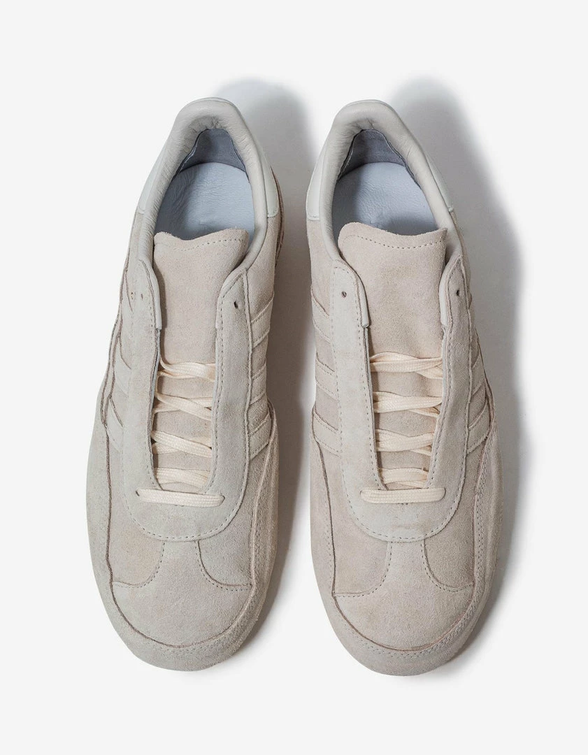 Brand new ๐ Y-3 Cream Gazelle Suede Leather Trainers ๐ 7 Y-3 Cream Gazelle Suede Leather Trainers