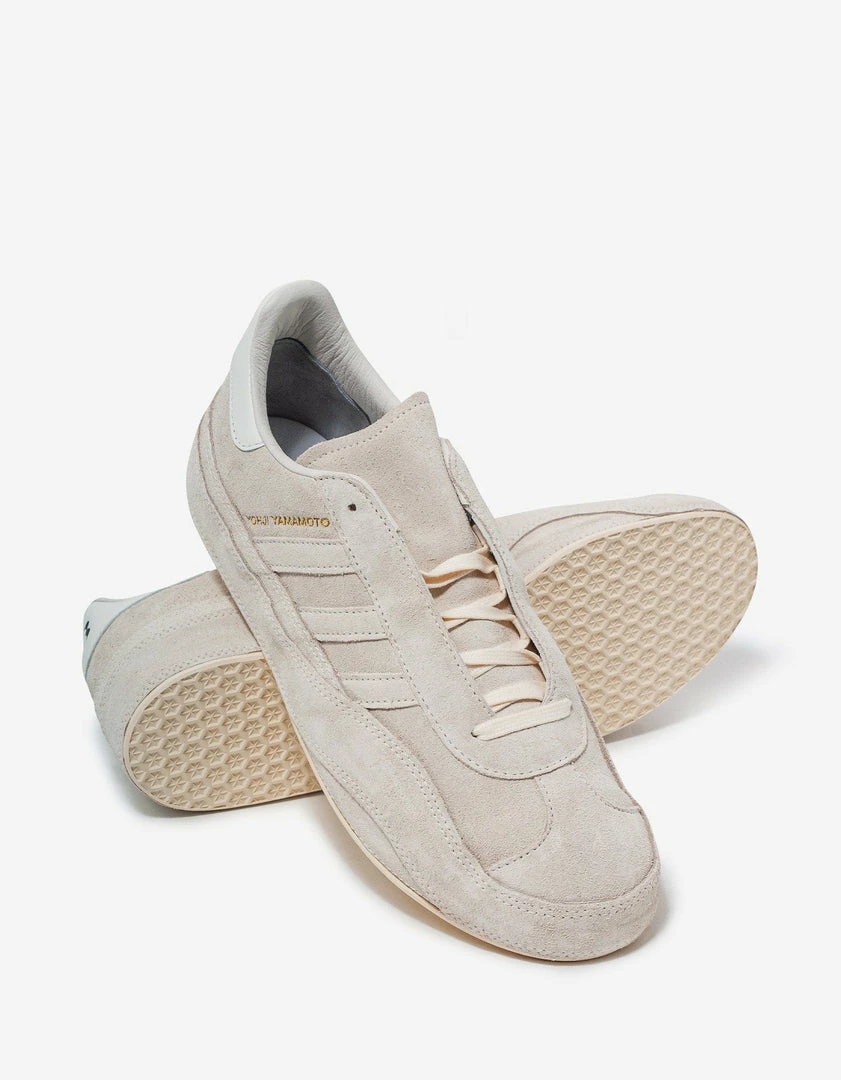 Brand new ๐ Y-3 Cream Gazelle Suede Leather Trainers ๐ 8 Y-3 Cream Gazelle Suede Leather Trainers